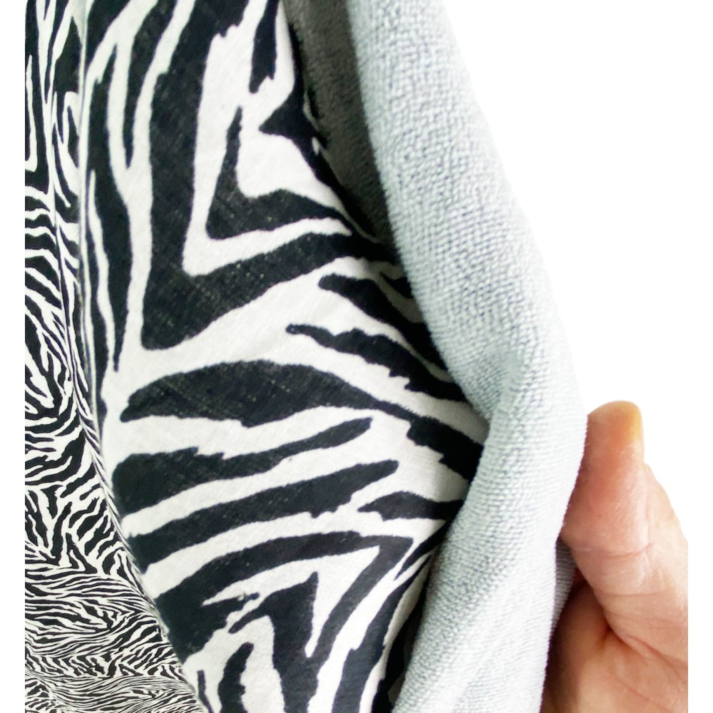 KIKOY Doppeltes Zebra Strandtuch aus BAUMWOLLE und FROTTEE mit KEEP BACKPACK