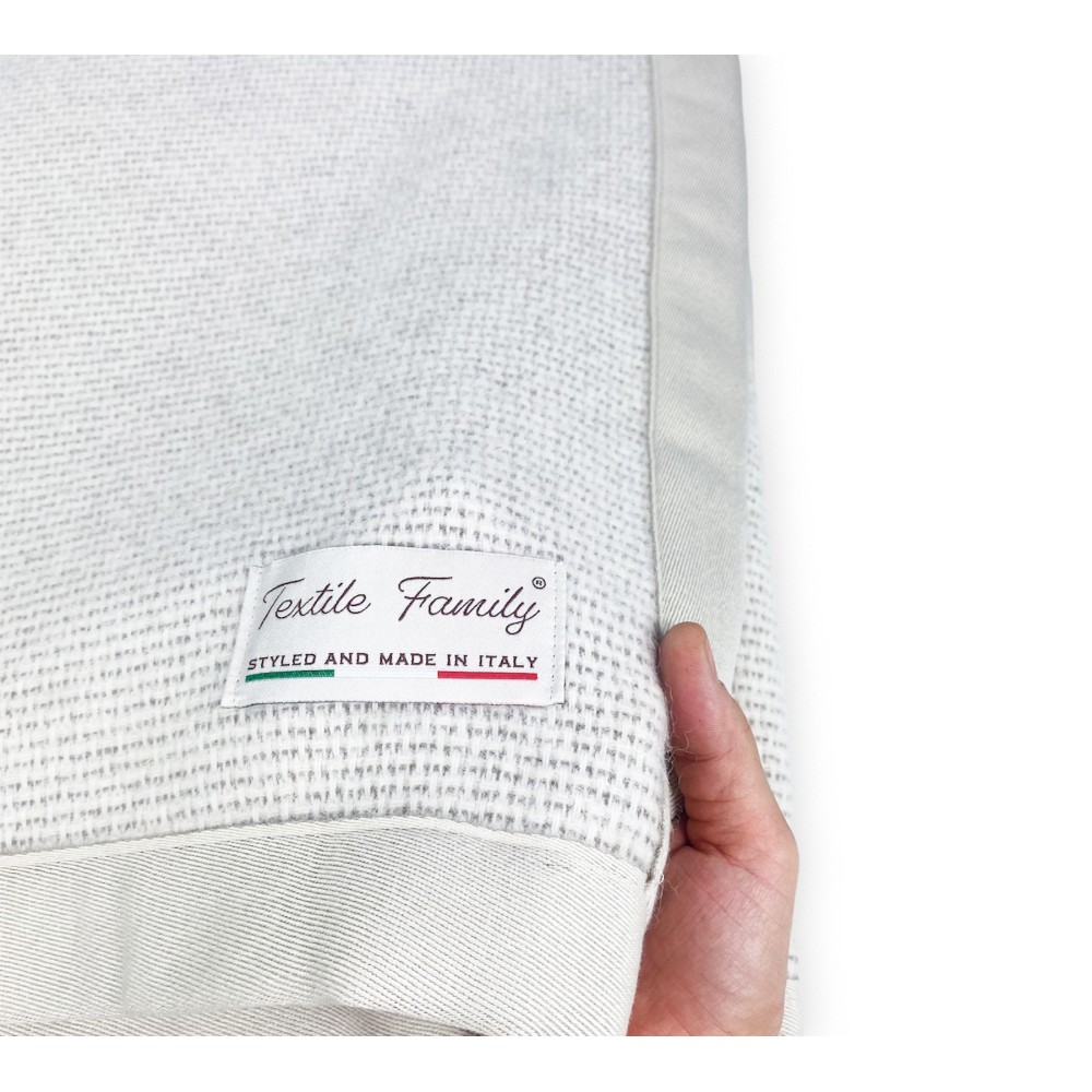 MANTA LIGERA DE VERANO EN FINA LANA MERINO Y ALPACA DOBLE 2 CUADRADOS