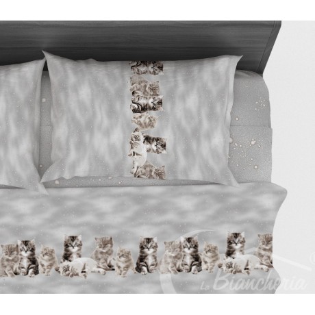 Sheet with cats on gray