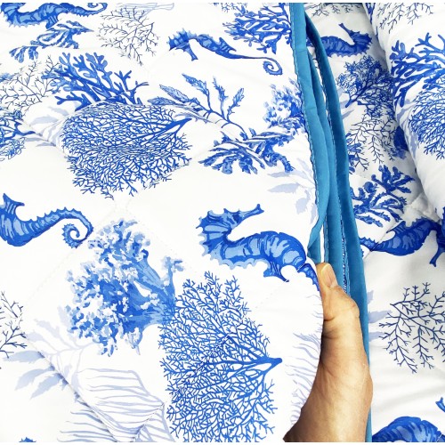 COLCHA ACOLCHADA CON LAZO DE CABALLITO DE MAR AZUL Made in Italy