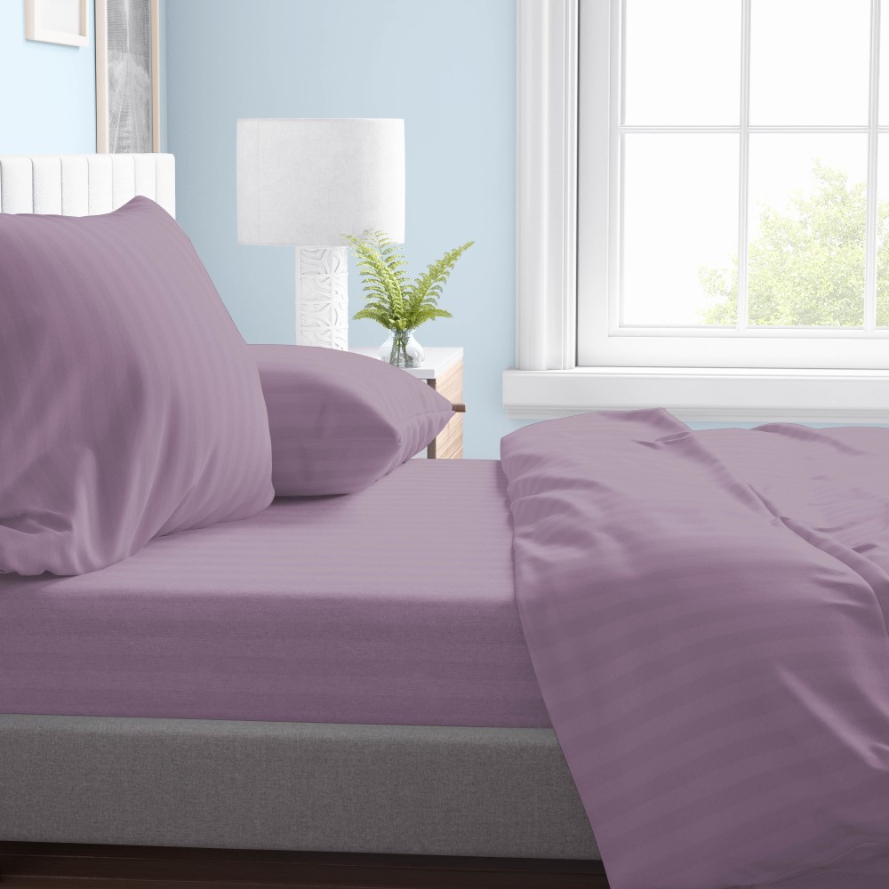 Anzug aus antikrosa Satin Anzug aus antikrosa Satin