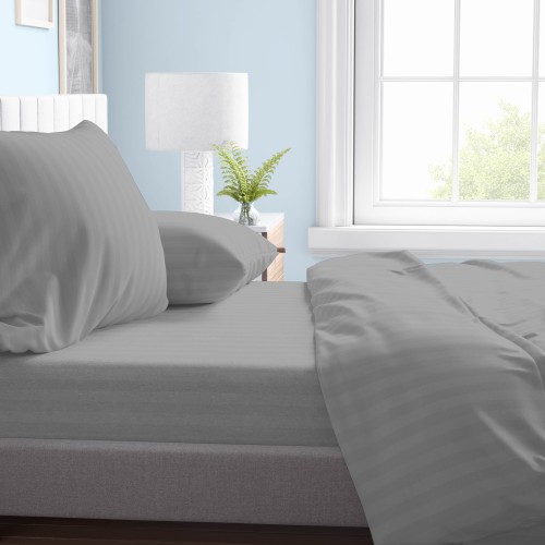 FEUILLE COMPLÈTE en microfibre douce COULEUR UNIE Rayé Rasatello Gris clair Double 2 CARRÉS sans repassage