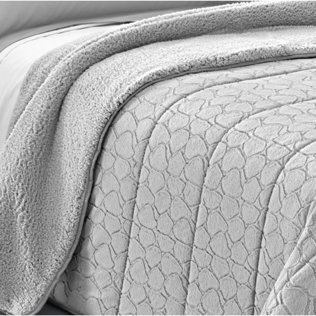 Light grey faux fur duvet