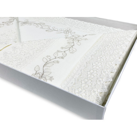 SHEET with MACRAMÉ lace...