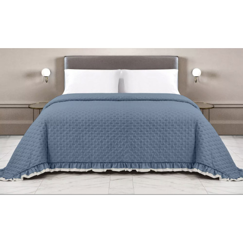 Colcha acolchada con volantes en color liso doble color azúcar/crema