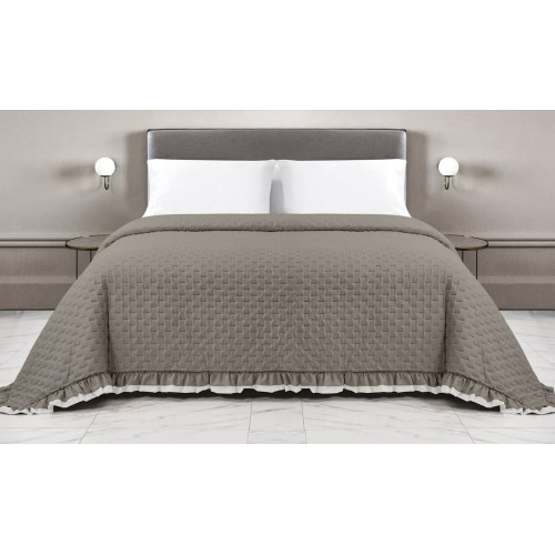 Quilted BEDSPREAD with Ruffles in Taupe/Cream Taupe/Cream