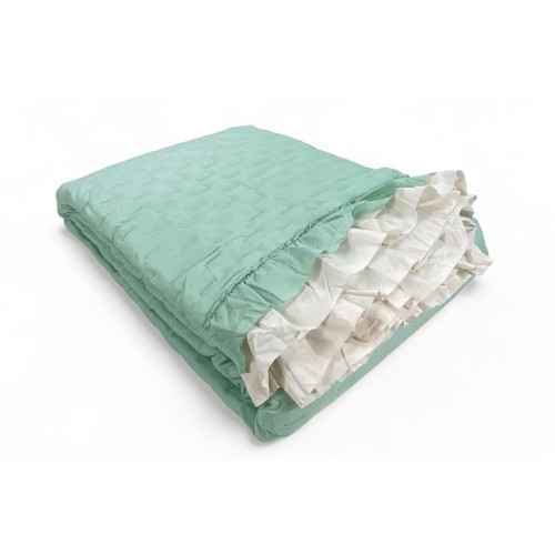 Gesteppte Tagesdecke mit Rüschen in Unifarbe Double Green/Cream