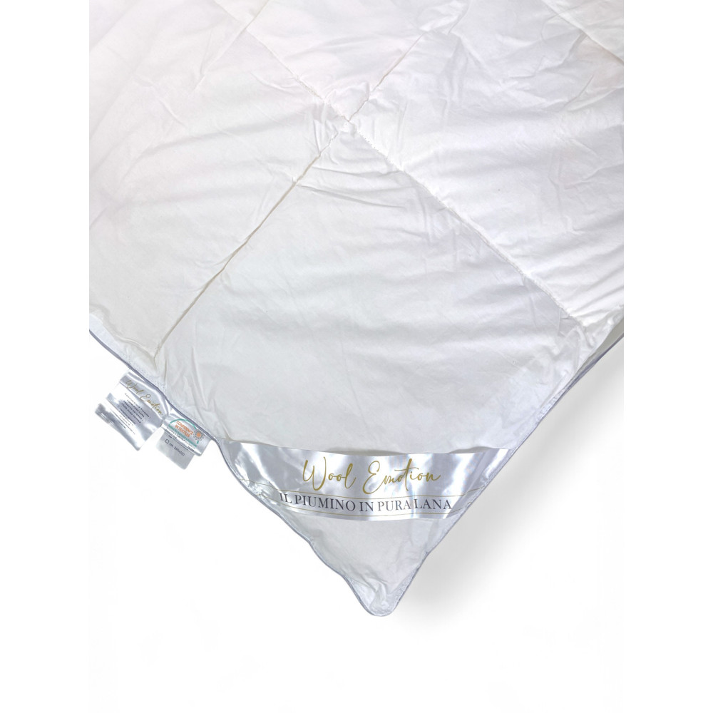 Winter Down Jacket in 100% Natural Pure Wool, Wool Emotion, Soft White Cotton Cover, Silver Profile, 500gsm