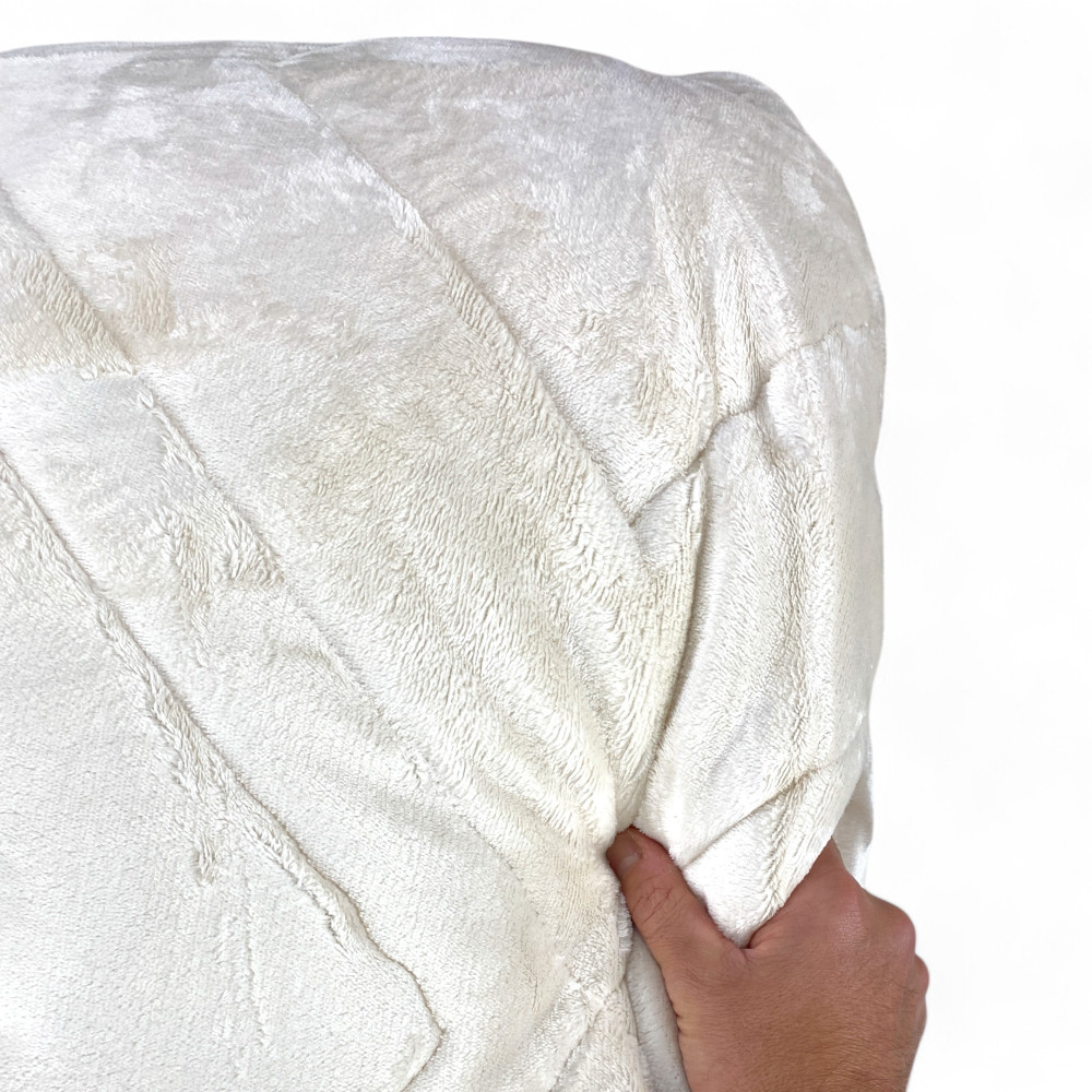 Double Quilt Faux Fur 260x260cm Dubai, Winter Duvet Feather Effect, Padding 300 g/sqm, Velvet Effect