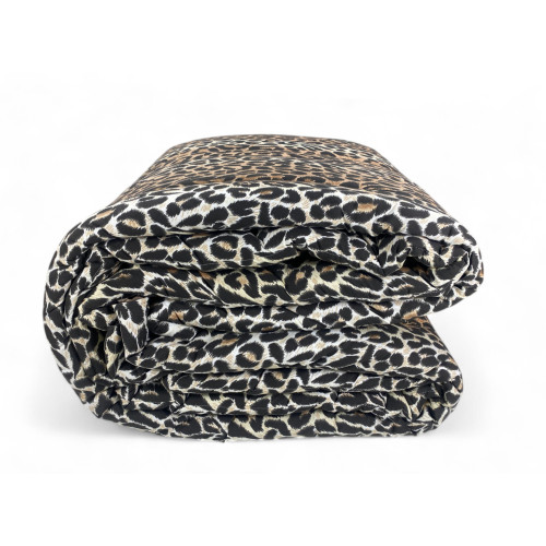 Winter Leopard Quilt 300 gr/sqm, Animal Pattern, Soft and Warm, Hypoallergenic and Made in Italy