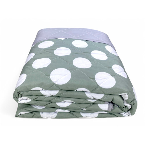 Couvre-lit gris clair uni, assorti au motif à pois