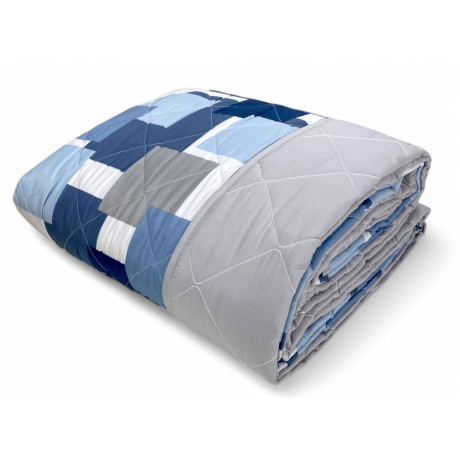 Blue Check Quilted Tagesdecke – Modernes geometrisches Design mit Karos in verschiedenen Blau- und Grautönen