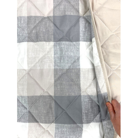 Mid-season bedspread in peach-effect microfiber, breathable and ultra-soft