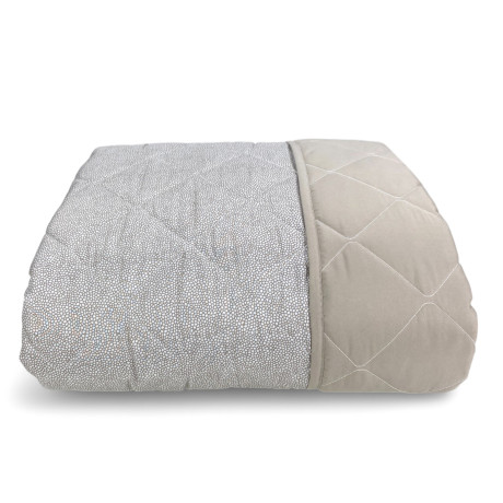 Colcha acolchada beige para niño – Diseño de micropuntos en beige y gris, refinado y moderno