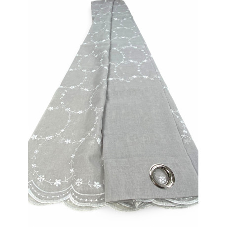 Chantal grey curtain 140x280 cm with embroidered white flowers and steel eyelets.
