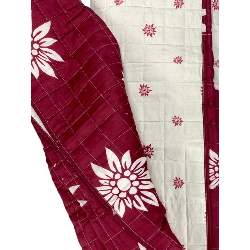 Rote Steppdecke "Edelweiss" - Weiche Mikrofaser mit weißen Blumen, leichte Polsterung, Made in Italy