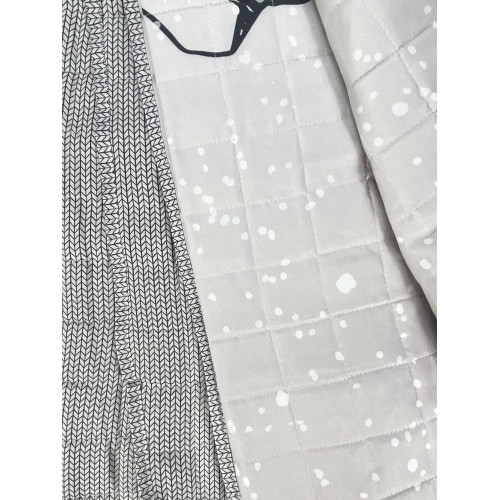 Colcha acolchada Monte Soglio gris - Estilo chalet con ciervo y bosque - Microfibra ligera Made in Italy