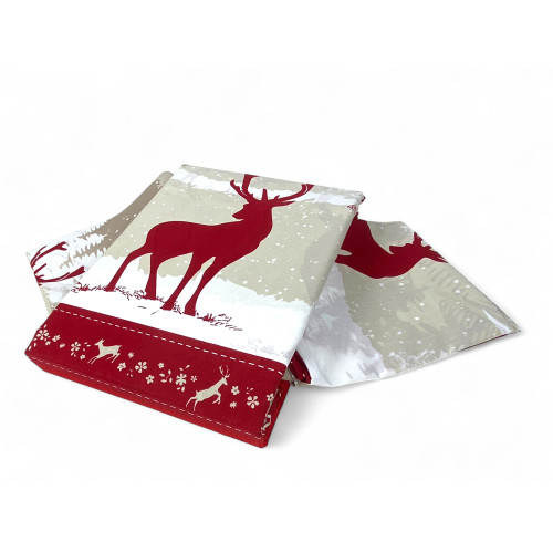 Copripiumino piegato con stampa cervo rossa e foresta innevata - 100% cotone