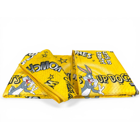 Colcha individual infantil 170x250 Bugs Bunny Yellow – Colcha ligera 80 g/m² en microfibra, fabricada en Italia